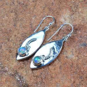 Boucles d'oreilles en argent sterling faites à la main avec opale de feu naturelle plaqué or cadeau de mariage pour femme - Product Image 6