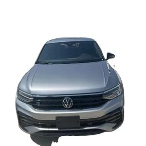 Sedán Compacto de Lujo 2024 de 5 Puertas, Motor Turbo Automático, Faros de Xenón, Interior Oscuro, Paquete Exterior Deportivo, Cuero Panorámico - Product Image 1