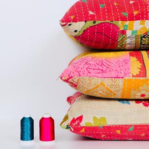 Hermosa Funda de Cojín Cuadrada Kantha Hecha a Mano en India, Multicolor, con Diseño Geométrico de Patchwork, con Estampado de Animales y Puntos, Accesorio Decorativo para el Hogar y Hoteles - Product Image 4