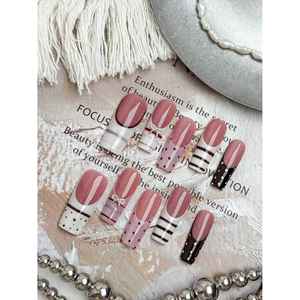 Uñas Postizas Ros Polka Press, Diseño Elegante en Rosa Rosado para un Estilo Moderno en el Arte de las Uñas - Product Image 3