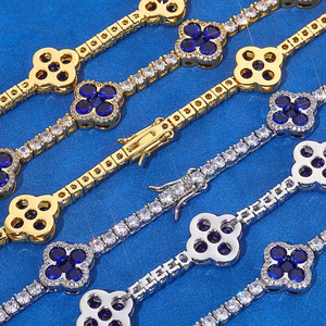 Elegante brazalete de tenis con moissanita, diseño floral azul y piedras redondas en acabado dorado y plateado para mujeres con estilo. - Product Image 6