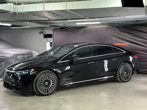 2021 M B EOS 580 Lithium Battery 110kWh Double Drive Motor AWD Leather Seats 6-Seater Rear <b>Camera</b> <b>Panoramic</b> Sunroof HATCHBACK - Product Image 6