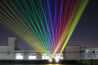 Láser RGB SF8 de 100W para exteriores, FB4 IP65, crea rayos aéreos masivos con bloqueo láser, compatible con la FDA, para discotecas, bodas y eventos