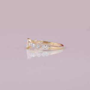 Anillo de compromiso de moda de oro de 14 quilates para mujer, diseño hecho a mano, ajuste de bisel de diamante de corte Marquesa cultivado en laboratorio, IGI para regalos de fiestas - Product Image 2