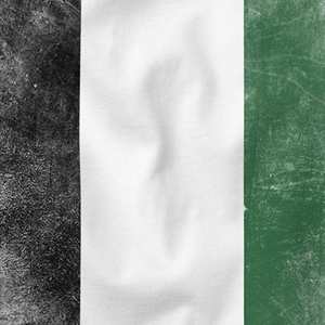 Camiseta pesada GSM de alta calidad para hombre, Camiseta 100% de algodón transpirable con estampado de bandera palestina, diseño de bandera desvanecida - Product Image 4