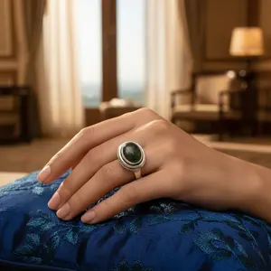 Anillo Hecho a Mano de Plata 925 con Circonita Verde en Forma de Pera, Chapado en Rodio, Joyería Fina para Mujer, Regalo - Product Image 2