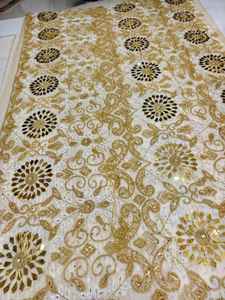 ผ้าลูกไม้ตาข่ายคุณภาพสูง ประดับด้วยลูกปัดและคริสตัล ลายดอกไม้หรูหรา เป็นมิตรกับสิ่งแวดล้อม 5 หลา เป็นขั้นต่ำในการสั่งซื้อ สไตล์ดั้งเดิม ทำด้วยมือ - Product Image 2