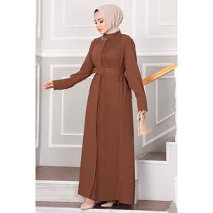 Vestido Hijab Plisado con Cuello Apedreado Marrón - Product Image 5