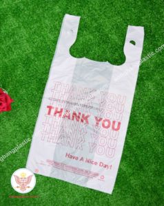 ถุงช้อปปิ้งพลาสติก PE รีไซเคิลได้2023ที่มีหูหิ้วเสื้อกั๊กพิมพ์โลโก้ได้นำกลับมาใช้ใหม่ได้ขอบคุณสำหรับบรรจุภัณฑ์ซูเปอร์มาร์เก็ต - Product Image 4