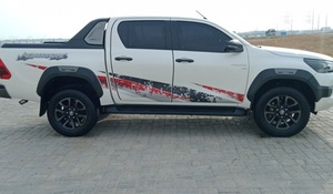 Utilisé pour Hilux 2024, pick-up utilitaire sport diesel automatique turbo, intérieur foncé, 6 vitesses, 4 places, toit ouvrant, xénon, conduite à gauche, R18 - Product Image 2