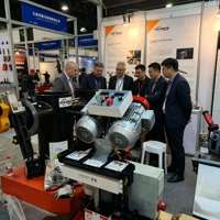 Machine à chanfreiner les tôles en acier haute vitesse M-2070 6,0 kW, fraisage automatique 0-60 degrés pour préparation des bords de plaque