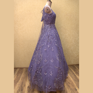 Vestido de red suave de lavanda de diseñador con bordado de lentejuelas hecho a mano Ropa de fiesta Premium para ocasiones especiales a granel - Product Image 5