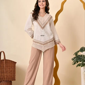 HAUT COURT BRODÉ EN COTON 2025 ROBE D'ÉTÉ KURTI EN COTON INDIEN STYLE BOHEMIEN BEACH WEAR TOP EN COTON DÉCONTRACTÉ - Product Image 1