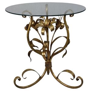 Table basse à base d'aluminium sculptée florale avec surface en verre transparent pour des espaces minimalistes traditionnels ou modernes confortables - Product Image 2