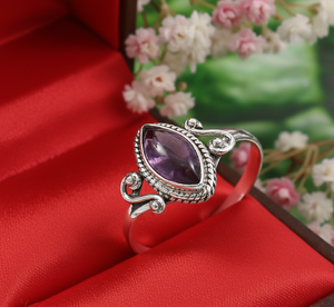 Bague pour femme en argent sterling 925, sertie de pierres classiques, faite à la main avec améthyste naturelle - Product Image 3