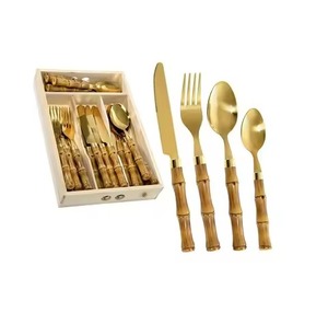 Cuchara de acero inoxidable Cubiertos Excelente Artesanía Cuchara Juego de cubiertos Nuevo diseño Mangos de madera Cucharas para uso de cena - Product Image 6