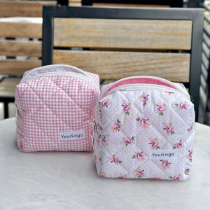 กระเป๋าใส่เครื่องสำอางสำหรับผู้หญิงกระเป๋าเครื่องสำอางหรูหราแบบติดซิปกระเป๋าแต่งหน้าโลโก้ส่วนบุคคลจุได้เยอะออกแบบได้ตามต้องการ - Product Image 1
