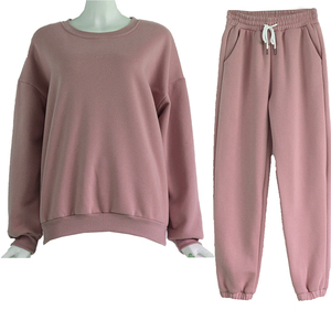 ชุดลำลองฤดูหนาว 2 ชิ้นสำหรับผู้หญิง กางเกงจ็อกกิ้ง ชุดวอร์มโอเวอร์ไซส์ เสื้อฮู้ดคอกลมและกางเกงขายาว ชุดสเวตสูท - Product Image 4