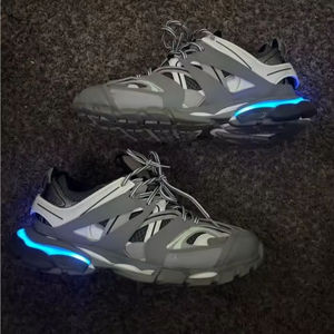 Zapatos Deportivos de Alta Calidad para Hombre, Color Negro y Blanco, con Luces LED, Modelo Track 3.0, Balenias, Zapatos de Hombre - Product Image 6