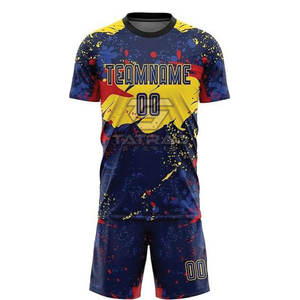 Tenue d'entraînement, uniforme de football imprimé par sublimation, respirant, séchage rapide, léger, 100% polyester, fabriqué au Pakistan, meilleure qualité - Product Image 4