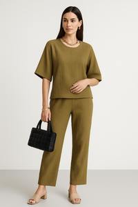 Ensemble coordonné à manches courtes texturé pour femmes en polyester doux avec pantalon assorti disponible en tailles M L XL XXL - Product Image 5