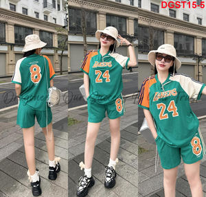 ชุดกางเกงขาสั้นและเสื้อยืดสตรีทแฟชั่นชุด100 - Product Image 5