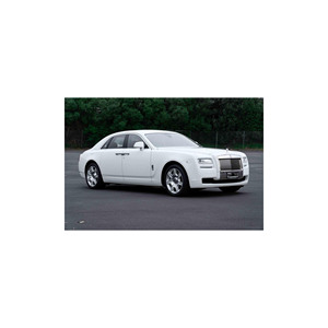 Rolls-Royce Ghost mit Lüftungs schlitzen aus poliertem Metall und luxuriöser Klimaanlage - Product Image 2