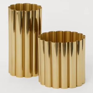 Jardinière décorative en métal de qualité supérieure 2025 avec finition dorée, idéale pour la décoration intérieure et les événements - Product Image 1