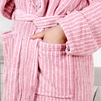 Peignoir à capuche en polaire corail doux et épais pour femmes et hommes, absorbant, pour hôtel et spa, rayé, avec logo frontal, ODM, col vert fruité