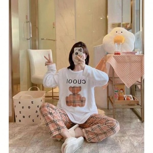 Set Pigiama Termico in Flanella da Donna - Morbido e Caldo Completo Due Pezzi, Grazioso Abbigliamento da Notte a Quadri, Indumenti Invernali per Casa - Product Image 3