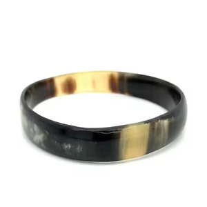 Brazalete de cuerno moderno pulido Natural ecológico de calidad superior accesorios de Regalo De Amistad tamaño personalizado por Crescent Crafts - Product Image 2