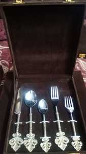 Elegante juego de cubiertos de acero inoxidable chapado en oro con mango de resina acrílica para el hogar y el hotel Juegos de cubiertos de cena de mesa - Product Image 6