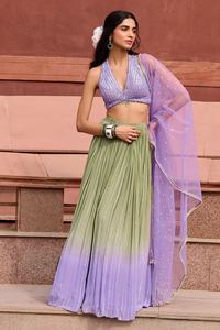 Ensemble Lehenga semi-cousu Chinon avec broderie Zari et sequins, chemisier non cousu et dupatta en tulle doux - Product Image 2