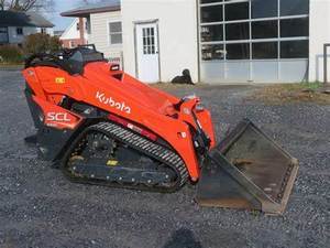 Chargeur compact Kubota SCL1000 de 24 ch, best-seller, disponible - Product Image 6