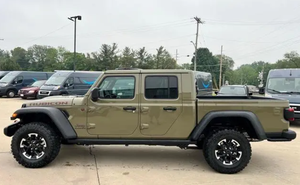 Jeep Gladiator Rubicon 2025 Usado Más Vendido en Excelentes Condiciones, Listo para Enviar - Product Image 4