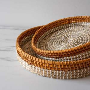 Plateau en rotin de bambou fait main plateau en rotin avec poignée tissé à la main rond haut mur plateaux de séparation des aliments multi-usages - Product Image 6