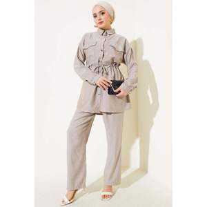 Ensemble de 2 pièces avec double poche poitrine en métal boutonné Beige - Product Image 1