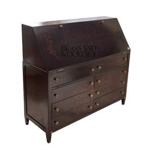 Escritorio de Madera de Lujo con Cajones, Diseño Europeo Clásico, Detalles en Latón, Incrustaciones Elegantes y Artesanía Atemporal - Product Image 3