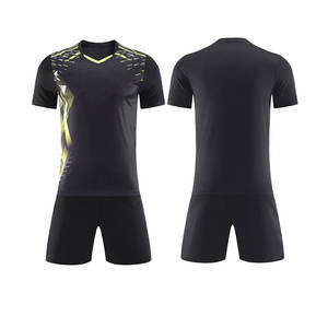 Nouvelle arrivée Ensemble de vêtements de sport de badminton personnalisés Maillot et short Uniforme d'entraînement à impression par sublimation - Product Image 1