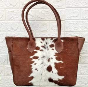 Fábrica al por mayor Bolsos de moda Logotipo personalizado Moda Señoras Bolsos de mano Pelo en 100% Monederos de cuero de vaca para mujeres - Product Image 3