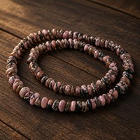 Collar de Piedras de Rodonita Natural con Cadena Plateada Bañada en Oro Rosa de 80cm, Joyería de Piedras Preciosas Curativas de Cristal Rosa y Negro