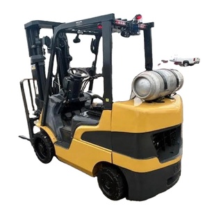 Offre exclusive aux enchères pour chariots élévateurs à pneus coussinés 2C6000 de 2017, capacité de maintien de 6000 LBS - Product Image 1