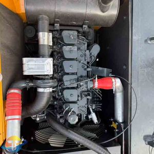 Excavatrice Hyundai HX220S haute performance, moteur Komatsu Cummins, moteur principal en bon état, prêt à être utilisé pour la construction, à vendre - Product Image 2
