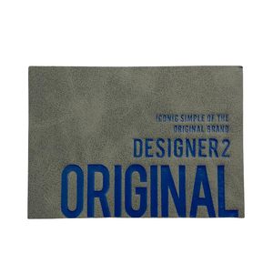 Patchs en cuir personnalisés en gros avec logo gaufré et adhésif - Product Image 2