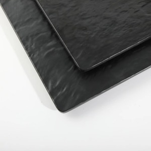Bandeja de servicio rectangular negra con diseño elegante, perfecta para el hogar, cocina, uso de mesa, presentación y decoración de alimentos - Product Image 5
