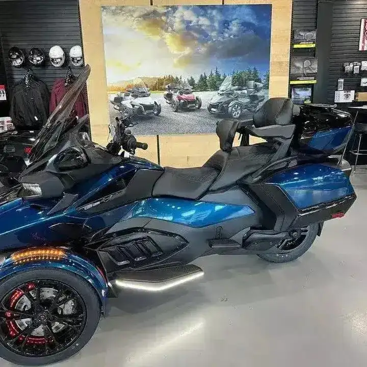 VENTES RAPIDES POUR 2023 Les motos Can-Am Spyder F3-S série spéciale à 3 roues