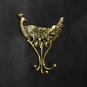 Hermoso gancho de pared de aluminio ornamental con estilo artístico diseñado para hogares elegantes, hoteles y apartamentos modernos - Product Image 1