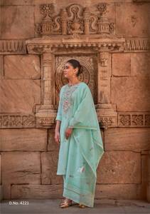 Collection Kurti Bottom & Dupatta de broderie en coton de qualité supérieure pour vêtements de fête vêtements indiens et pakistanais - Product Image 2