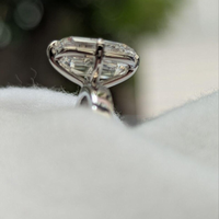 Bague de fiançailles solitaire en diamant de laboratoire taille Ashoka 2 carats, sertie à griffes, en or 14K plaqué rhodium, design antique, bijoux fins