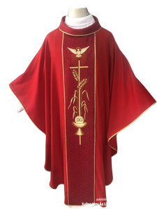 Chasuble de prêtre en polyester rouge mat avec broderie dorée et étole – Fraîche, confortable et douce pour toutes les saisons - Product Image 3